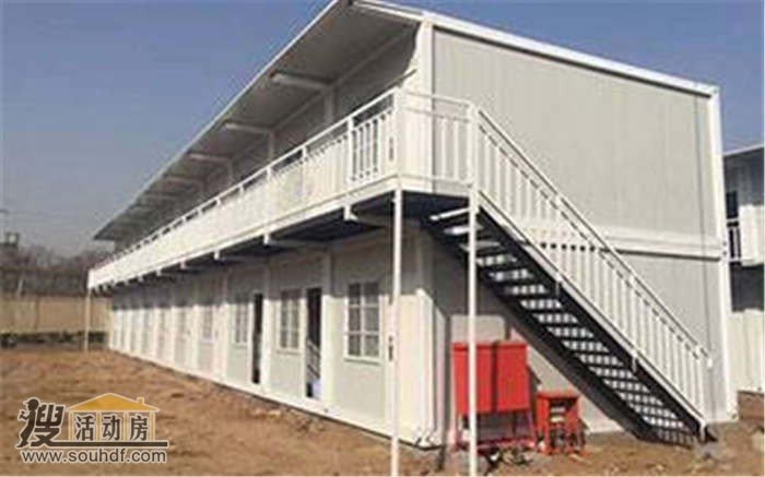 故城縣合強建筑工程有限公司建設健康之城時候出售6間住人集裝箱房屋